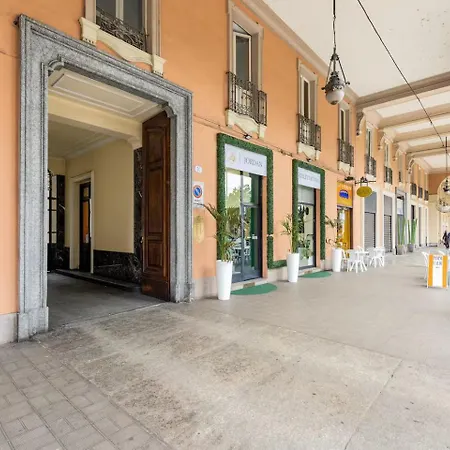 Carla B By World * Τορίνο